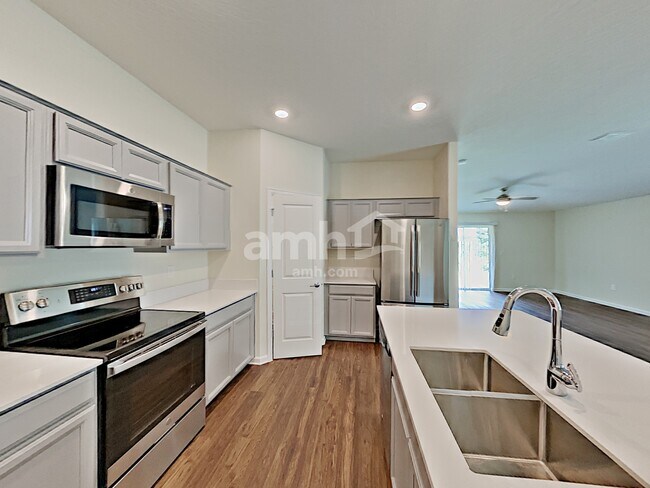 Building Photo - 4341 Seven Canyons Dr