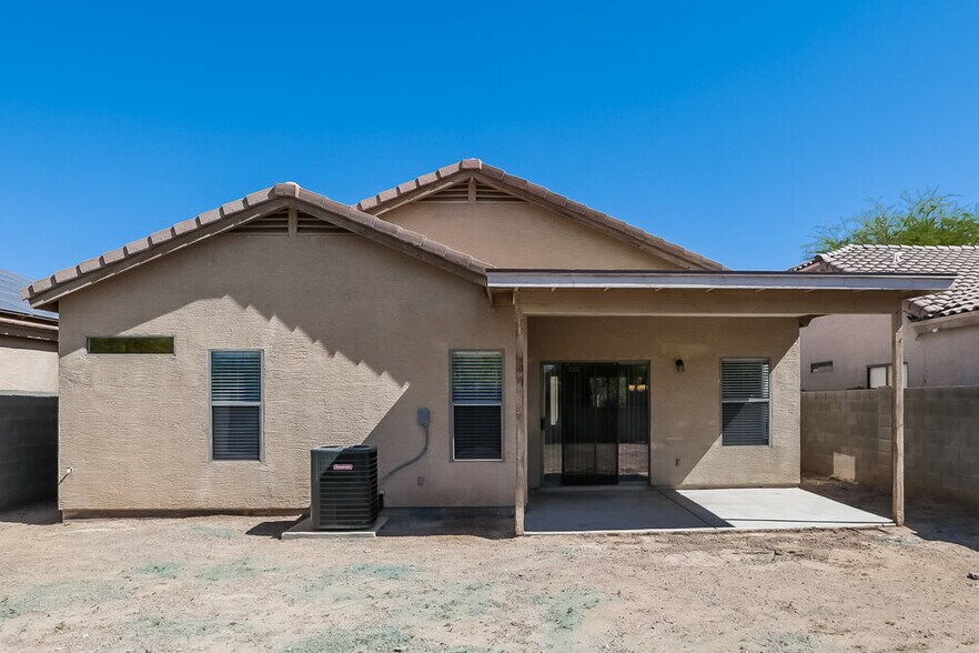 Building Photo - 93 3rd Ave W