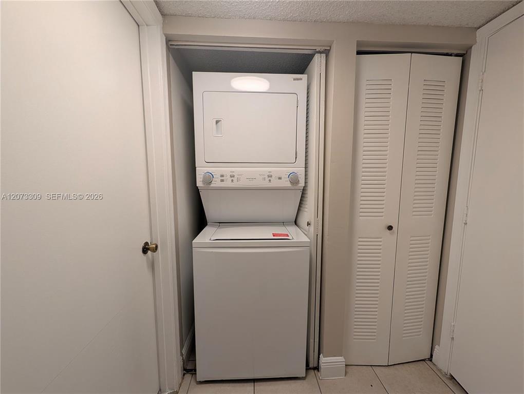 Building Photo - 3690 N 56th Ave
