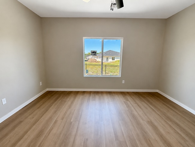 Building Photo - 803/05 Fox Ridge