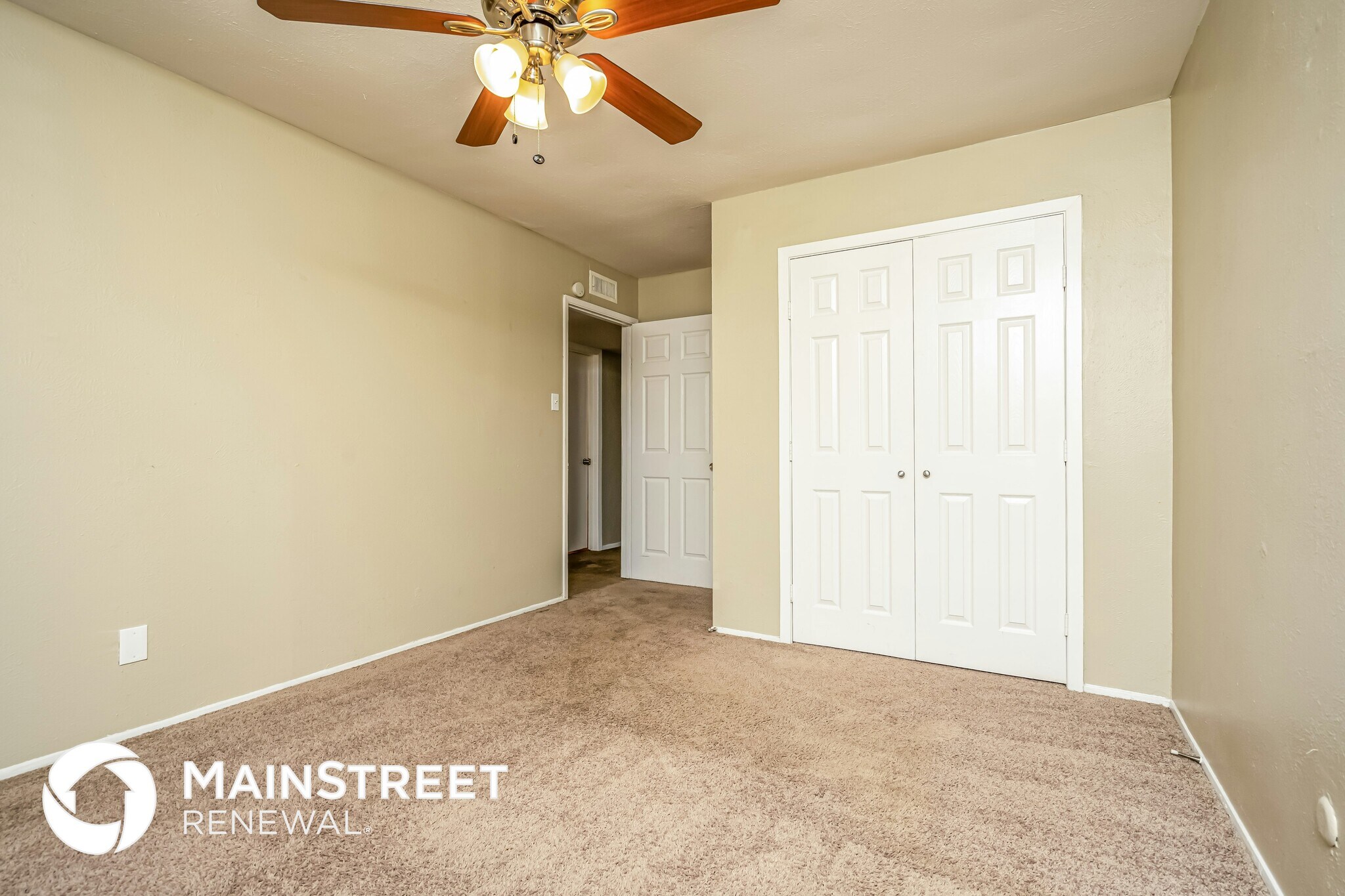 Building Photo - 329 Rockcrest Dr
