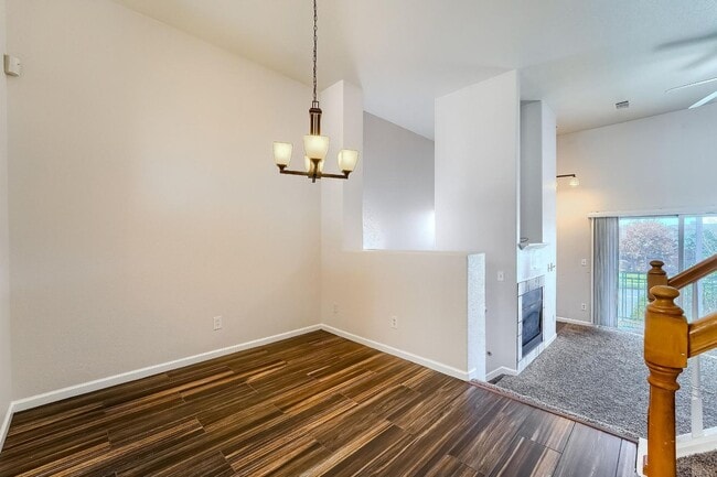 Building Photo - Spacious Multi-Level 3BR Home with Dual Balconies, Loft & 2-Car Garage in Henderson