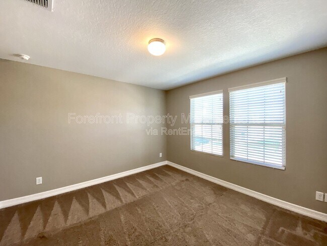 Building Photo - 1206 Ranch Falls