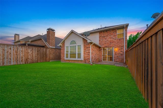 Building Photo - 511 Poplar Ln