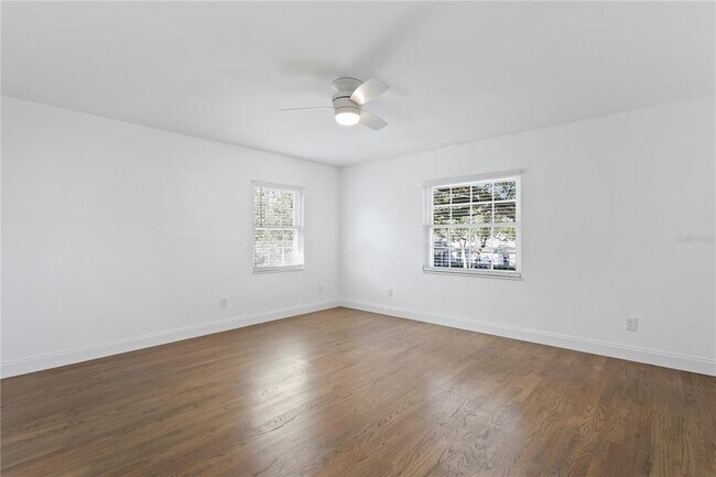 Building Photo - 4704 W Brookwood Dr