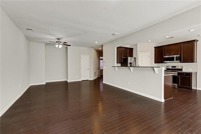 Building Photo - 1237 Foxcroft Ln