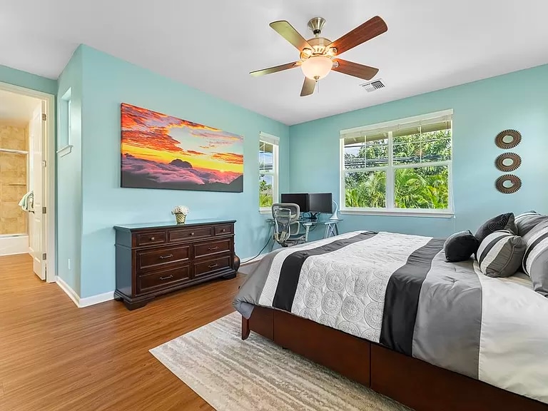 Building Photo - 142 Laukahi St