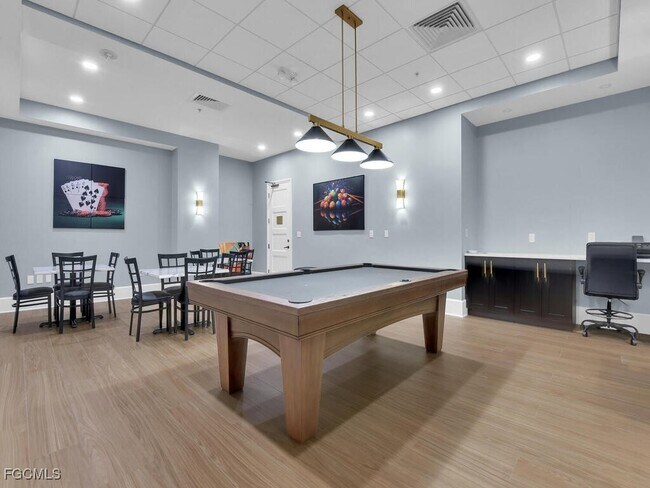 Building Photo - 2745 First St