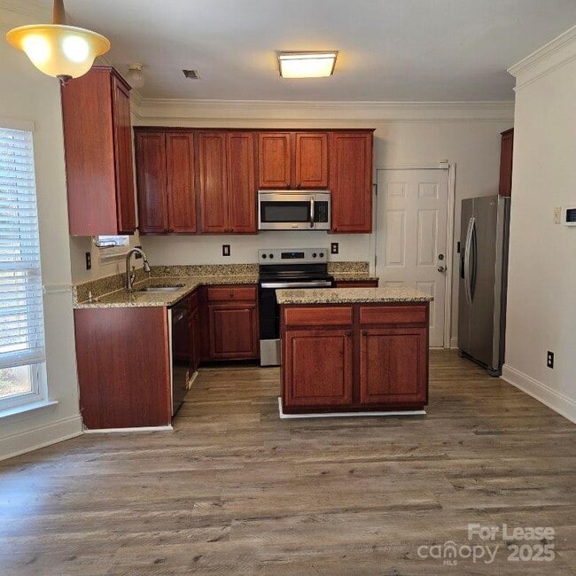 Building Photo - 5840 Timbertop Ln