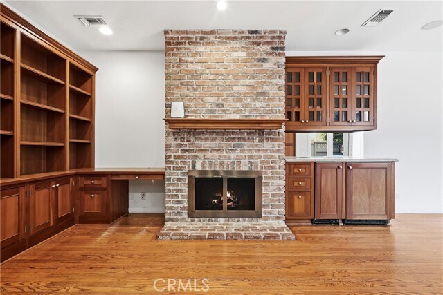 Building Photo - 500 3rd St