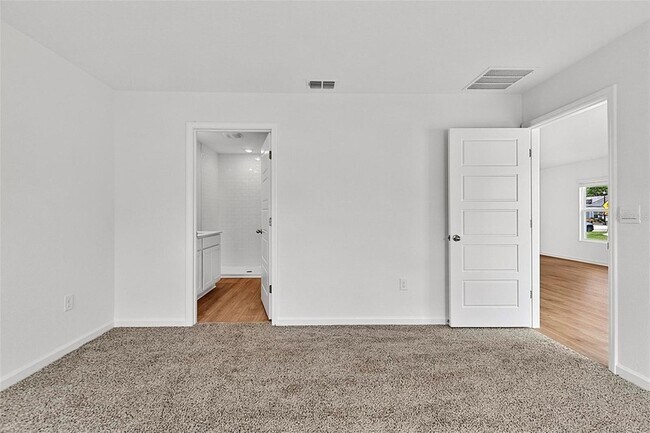 Building Photo - 863 Grand Reserve Dr
