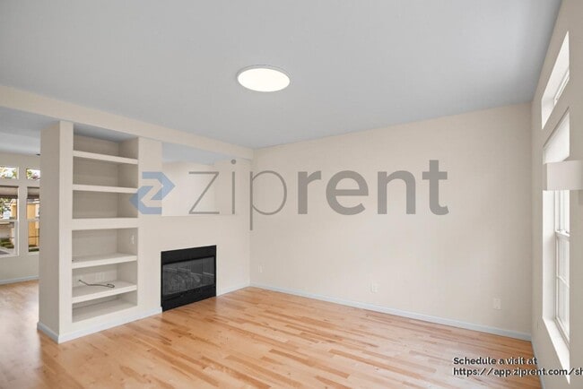 Building Photo - 3583 Madison Common