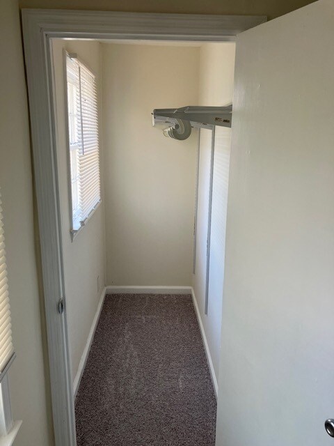 Building Photo - 473 Burlington Rd NE