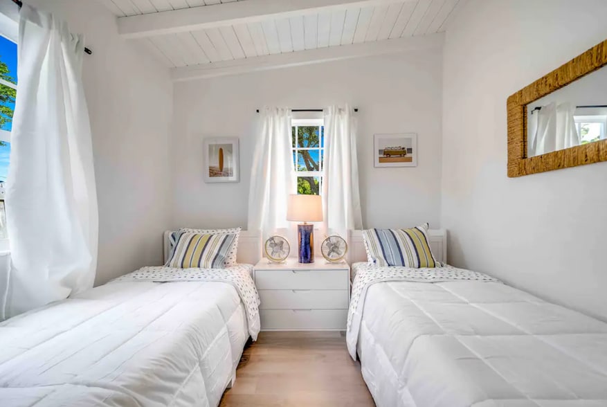 Building Photo - 140 SE 9th Ave