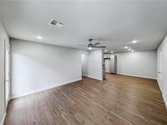 Building Photo - 6304 NW Kathleen St