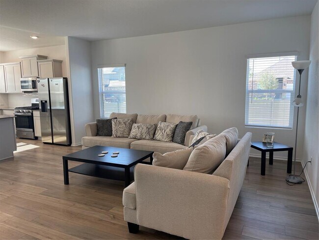 Building Photo - 129 Starflower Cv