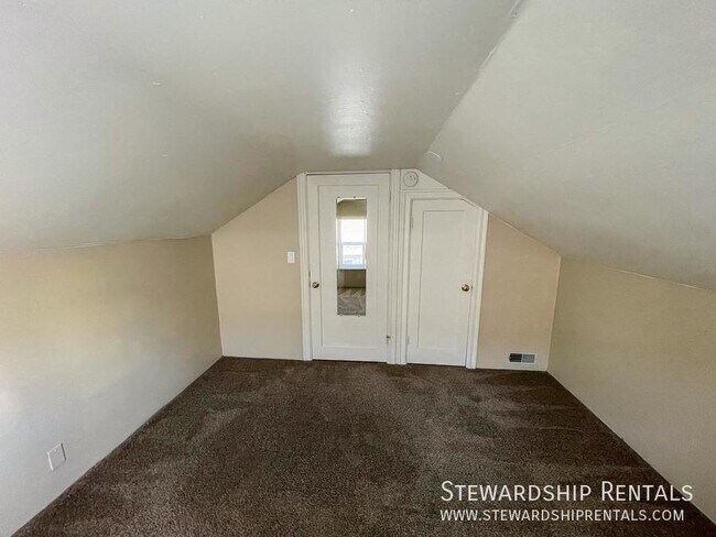 Building Photo - 1790 Mill St