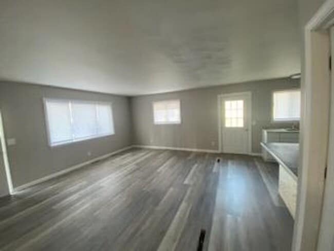 Building Photo - 1704-1706 Harrison St (J&amp;L)