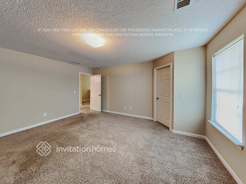 Building Photo - 680 Willow Bend Dr