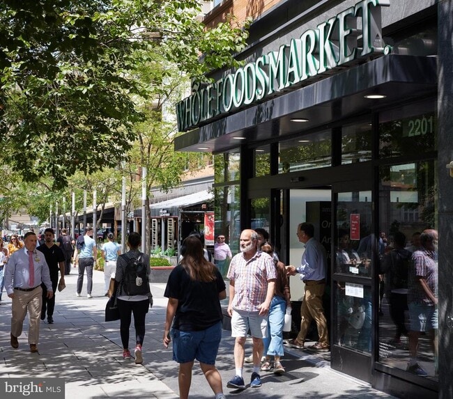 Building Photo - 1124 25th St NW