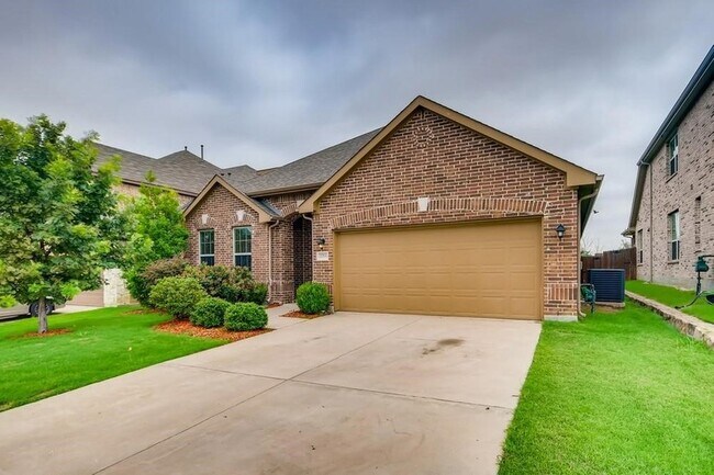 Building Photo - 2753 Calmwood Dr
