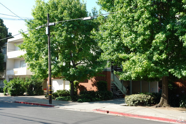 Primary Photo - 125 Lorton Ave
