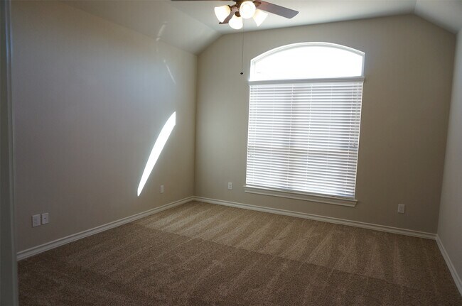 Building Photo - 3539 Christopher Dr