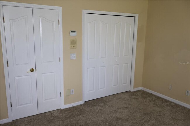 Building Photo - 3019 Pointeview Dr