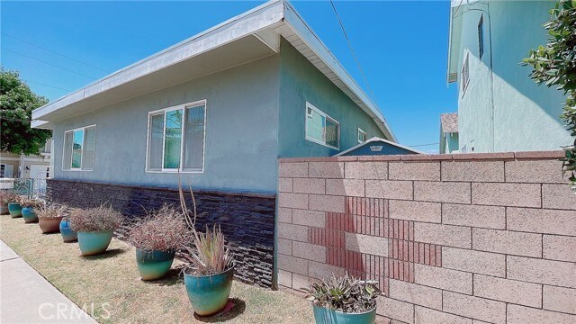 Building Photo - 1021 14th St