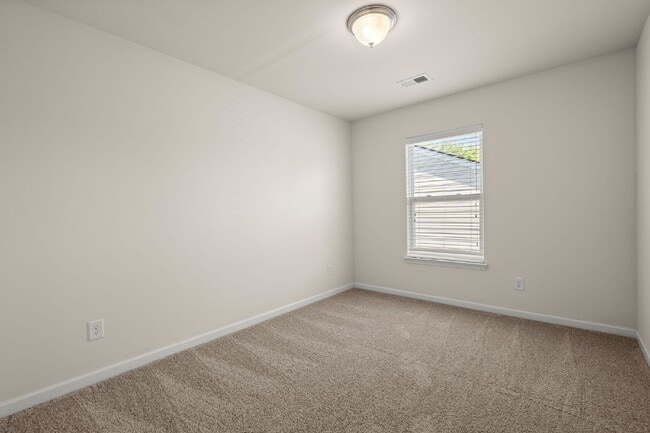 Building Photo - 168 Keaton Brook Dr