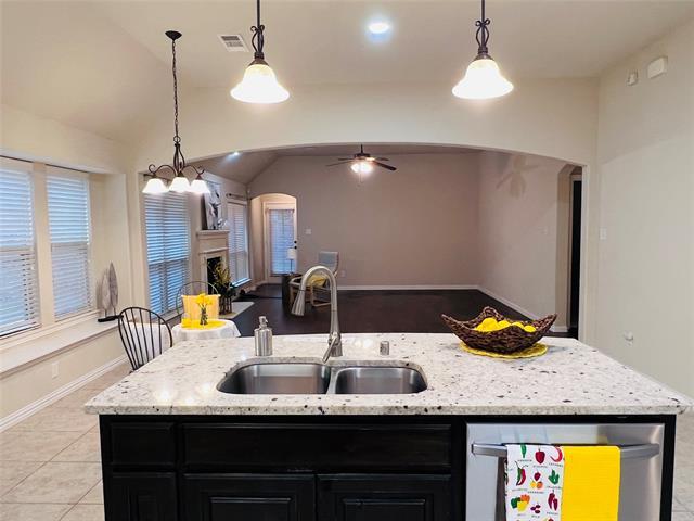 Building Photo - 409 Spring Creek Drive