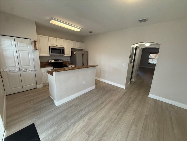 Building Photo - 2573 SW 121st Terrace