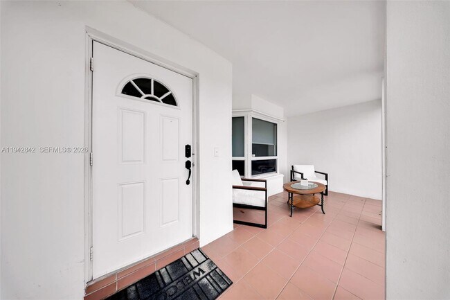 Building Photo - 15450 SW 143rd Ave