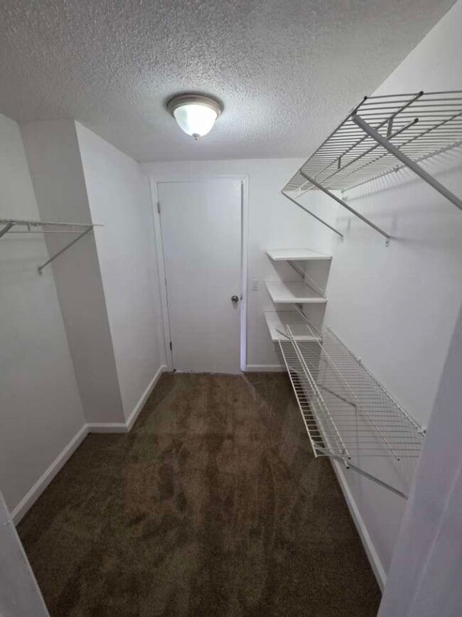 Building Photo - Cozy 3bd/2bth