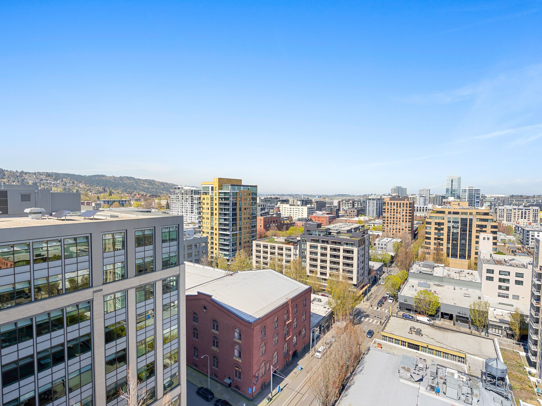 Building Photo - 1025 NW Couch St