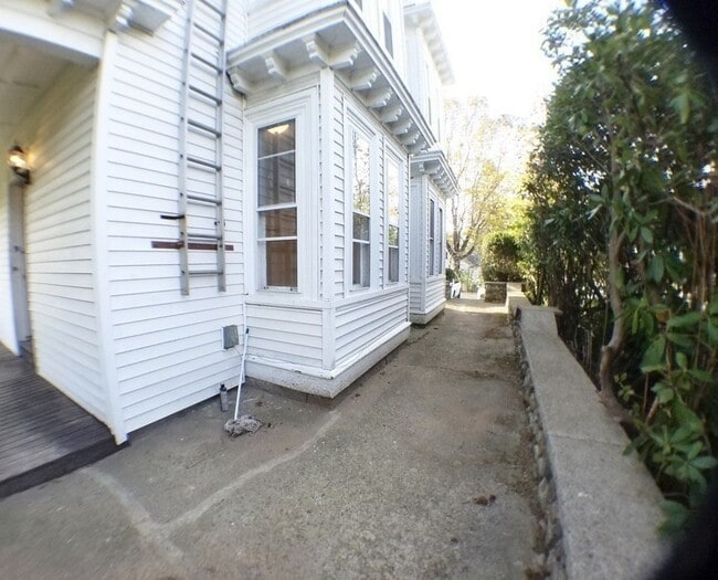 Building Photo - 47 Cocasset St