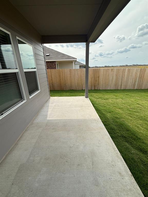Building Photo - 519 Vantage Dr