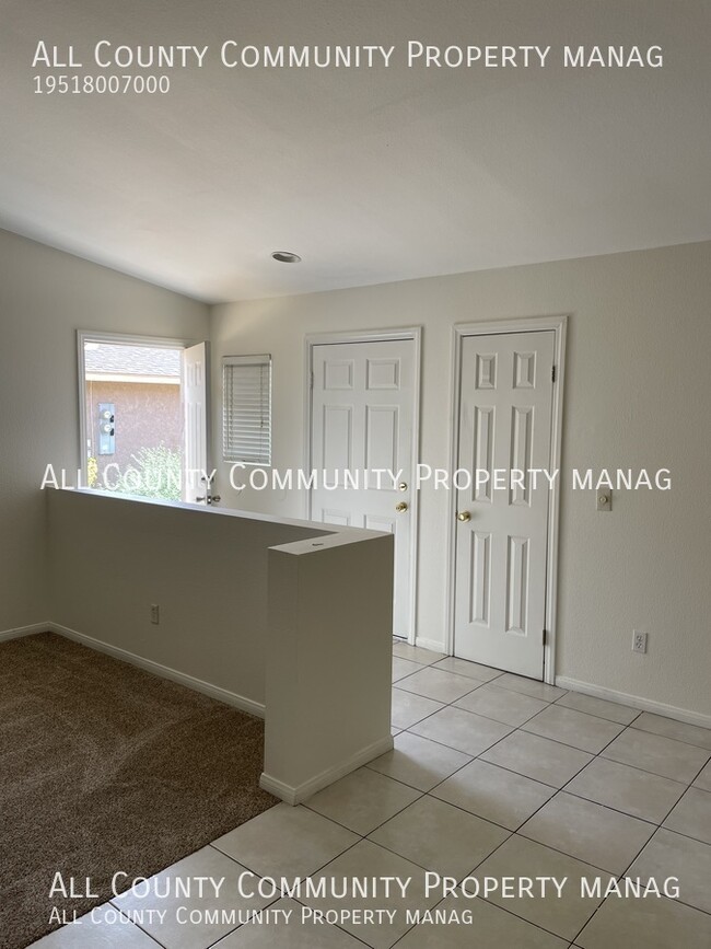 Primary Photo - 2 Bed 1.75 Bath in Yucca Valley!