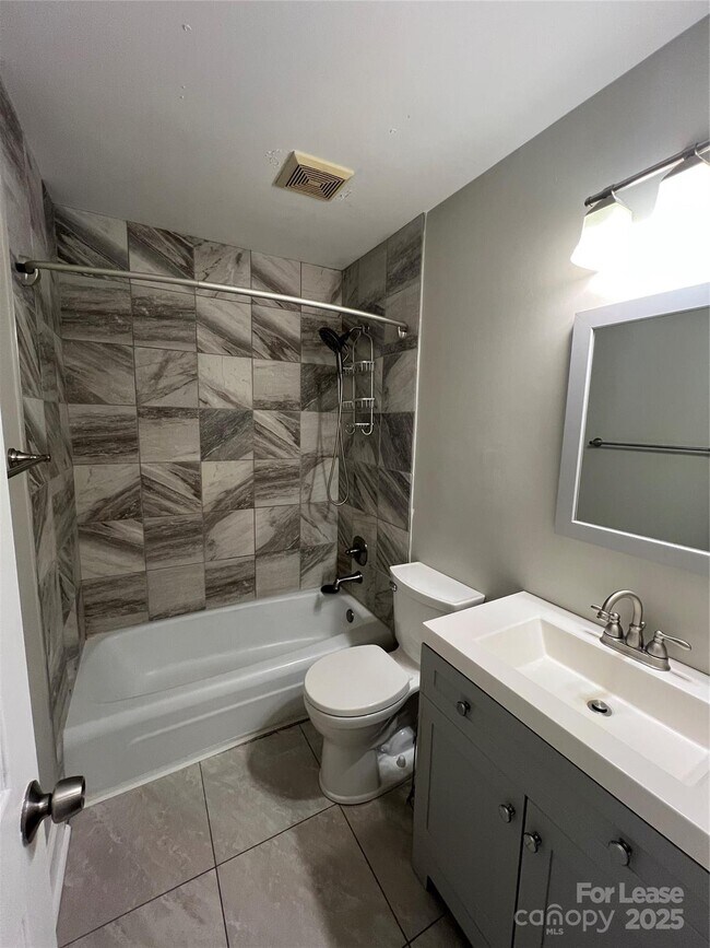 Building Photo - 5908 Amity Pl