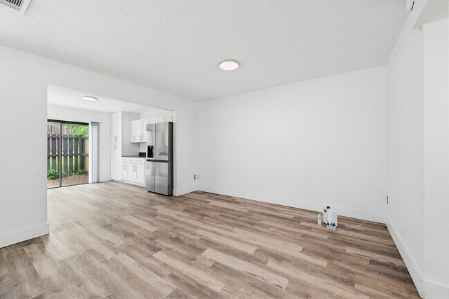 Building Photo - 7 Autumnwood Trail