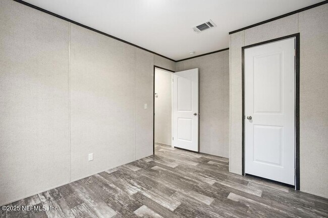 Building Photo - 520 Hickory Nut Trail