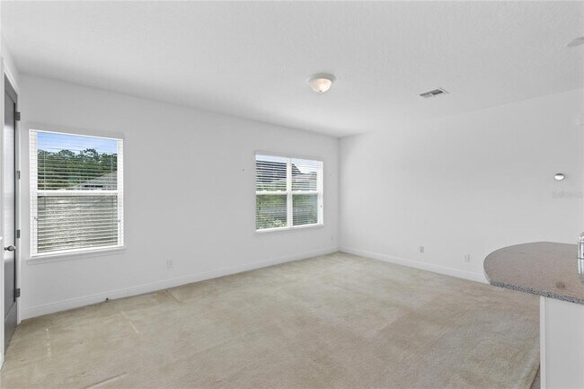 Building Photo - 13153 Lessing Ave