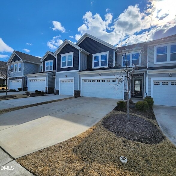 Building Photo - 157 Roebuck Ln