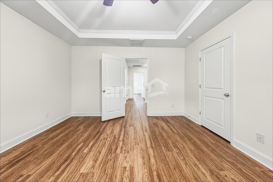 Building Photo - 1817 Produce Ln