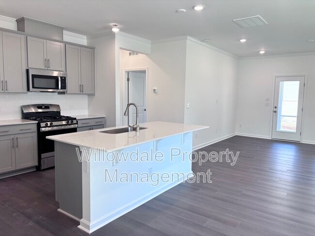 Building Photo - 400 Red Mangrove Dr