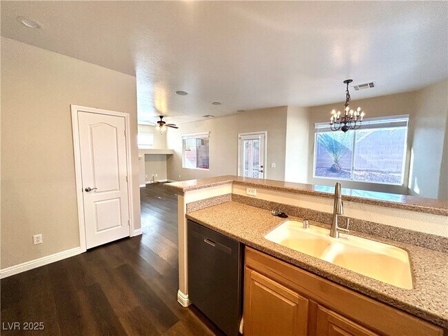 Building Photo - 3786 Corpolo Ave