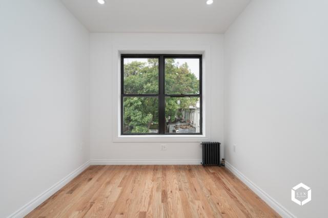 Building Photo - 4 bedroom in BROOKLYN NY 11203