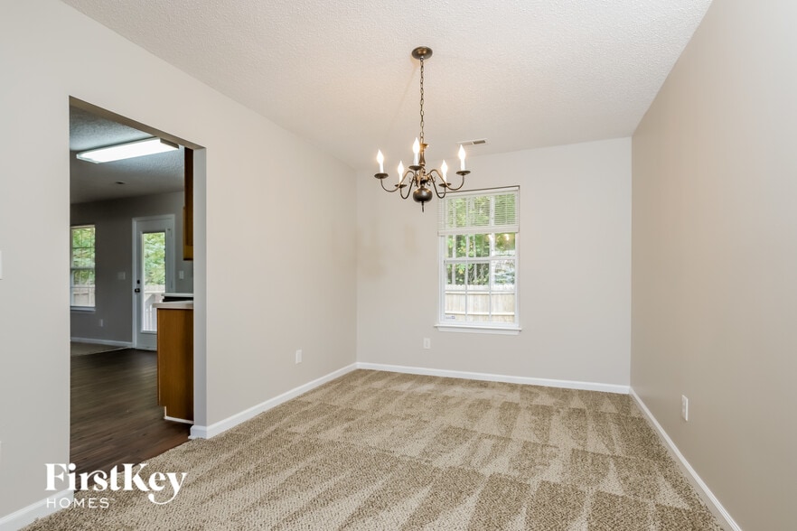 Building Photo - 120 Wheaton Crest Ct