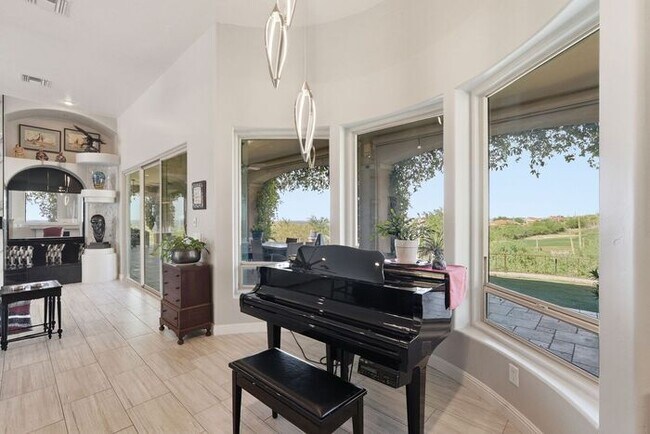 Building Photo - 5405 N Houghton Rd