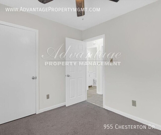 Building Photo - 955 Chesterton Dr
